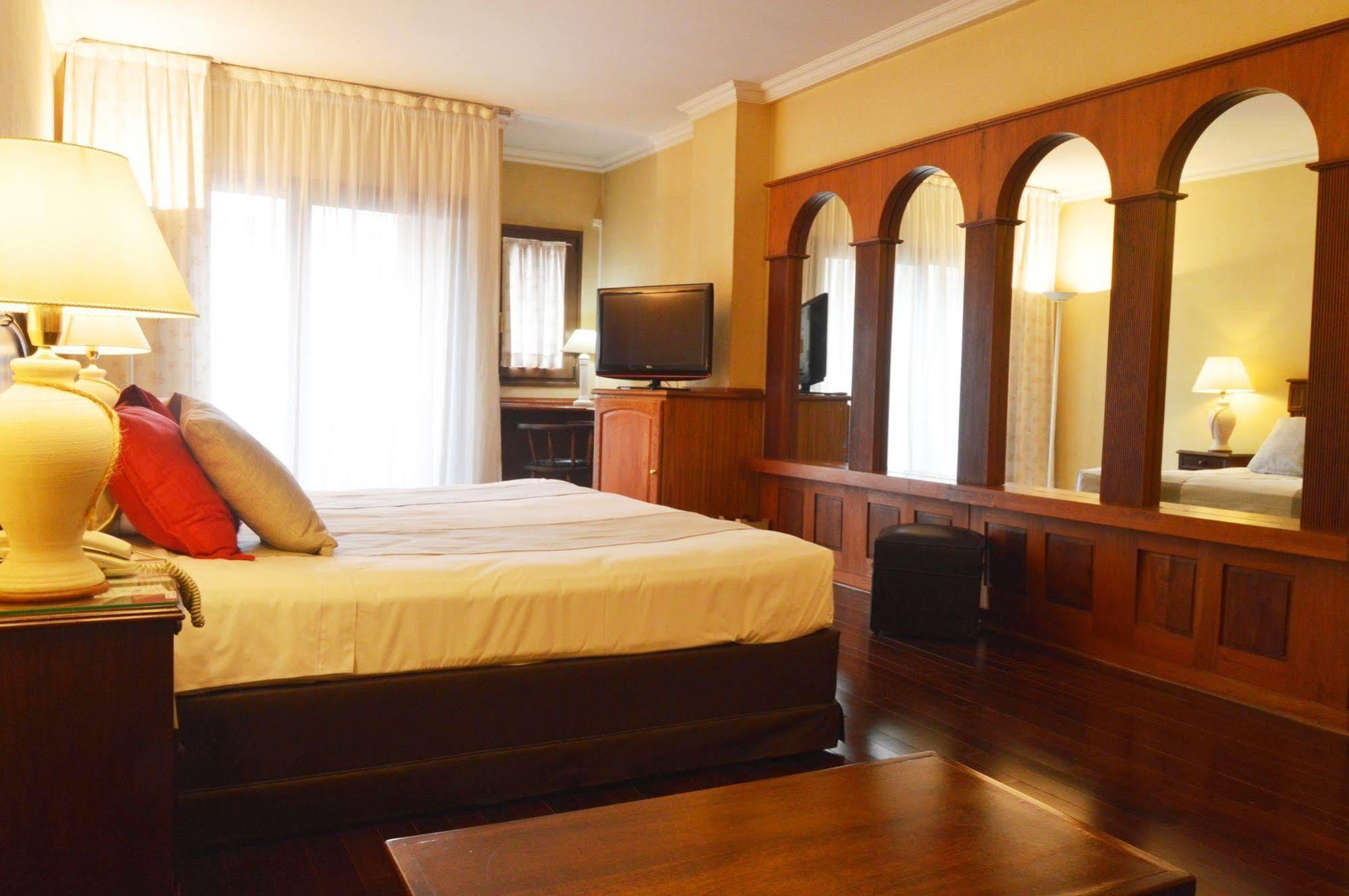 Hotel Posta Carretas بوينس آيرس المظهر الخارجي الصورة